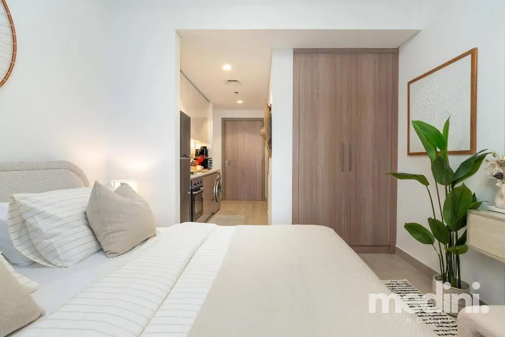 12Min From Burj Khalifa - Studio - Azizi Riviera Dubai Apartment